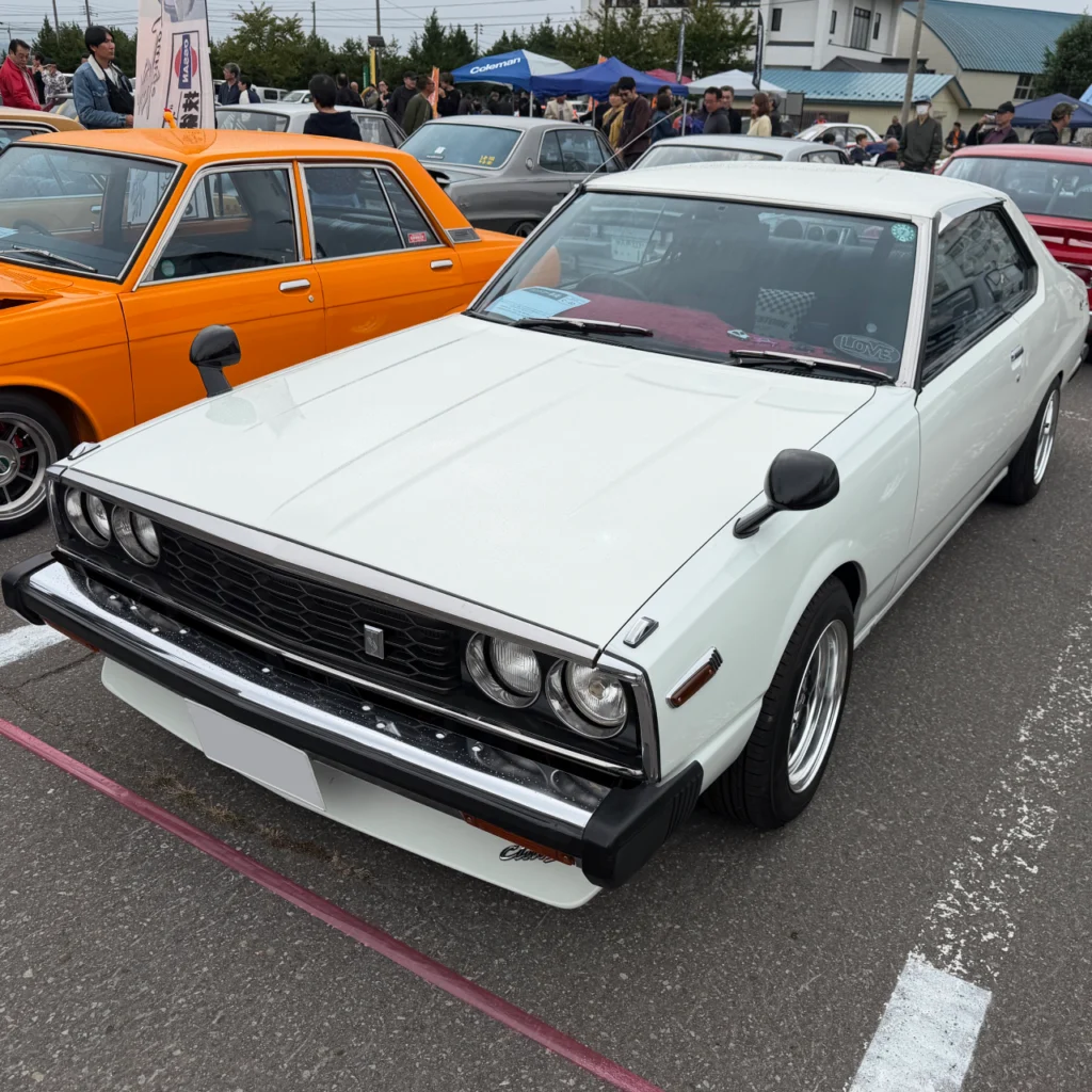 日産 スカイライン HGC211（ジャパン）ホワイト　C-02