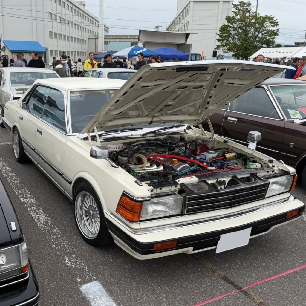 日産 グロリア P430（1982年）　C-09